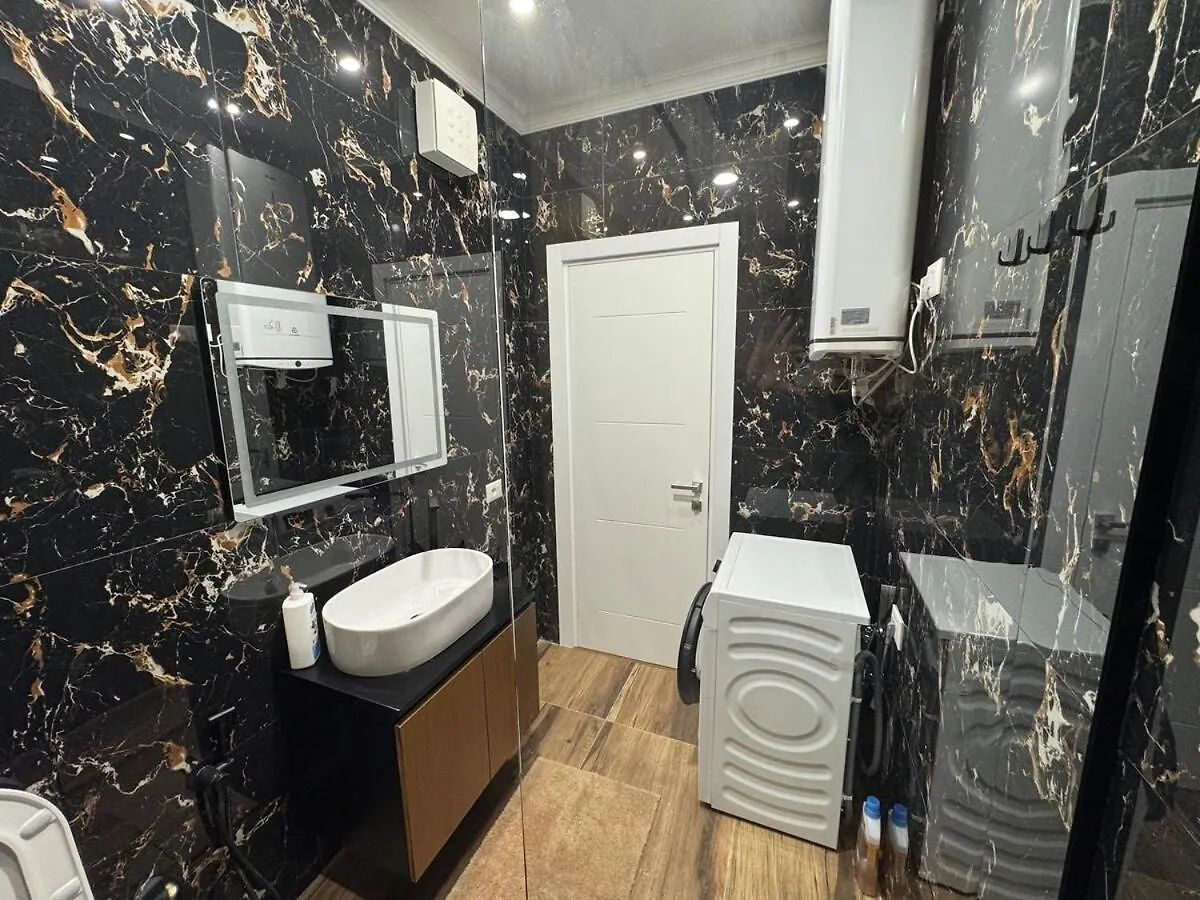 Jona City Center 2 Bedroom Confort Suites And Free Parking Tirana 0*,