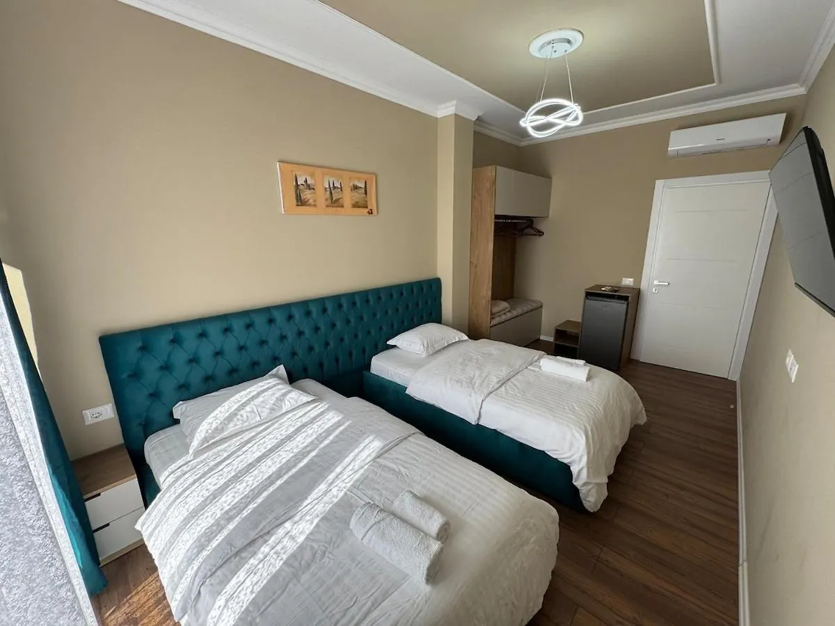 Jona City Center 2 Bedroom Confort Suites And Free Parking Tirana