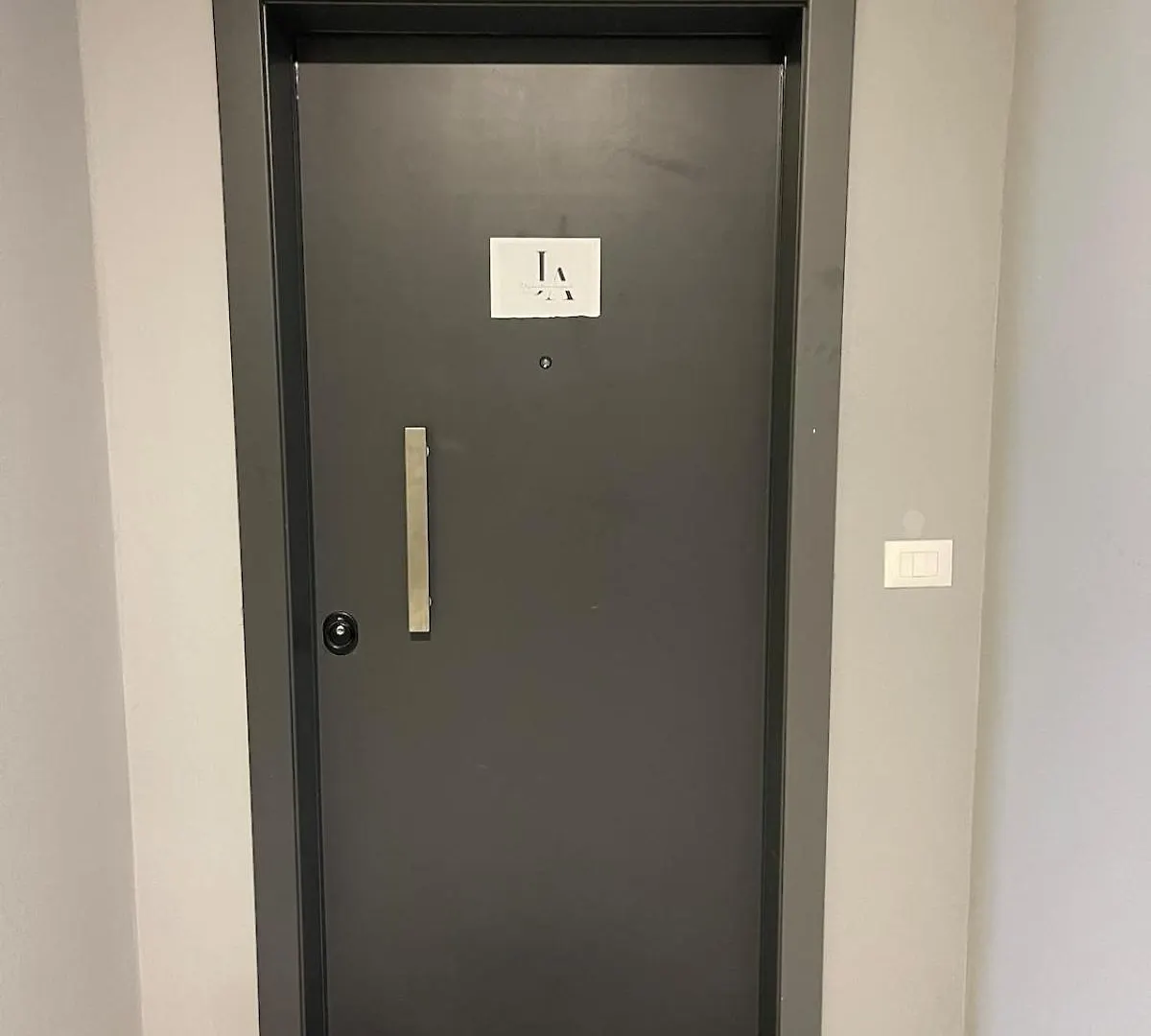 Apartment Jona City Center 2 Bedroom Confort Suites And Free Parking Tirana