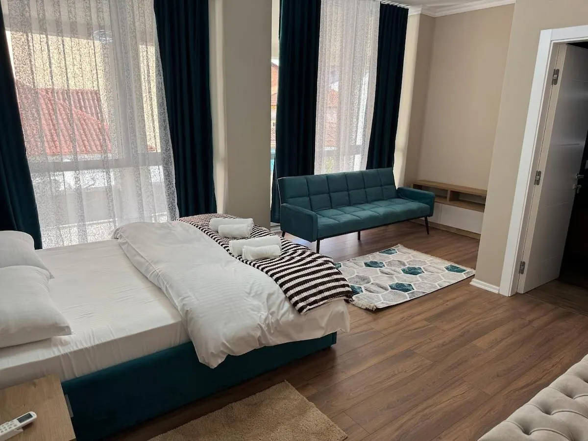 Jona City Center 2 Bedroom Confort Suites And Free Parking Tirana 0*,